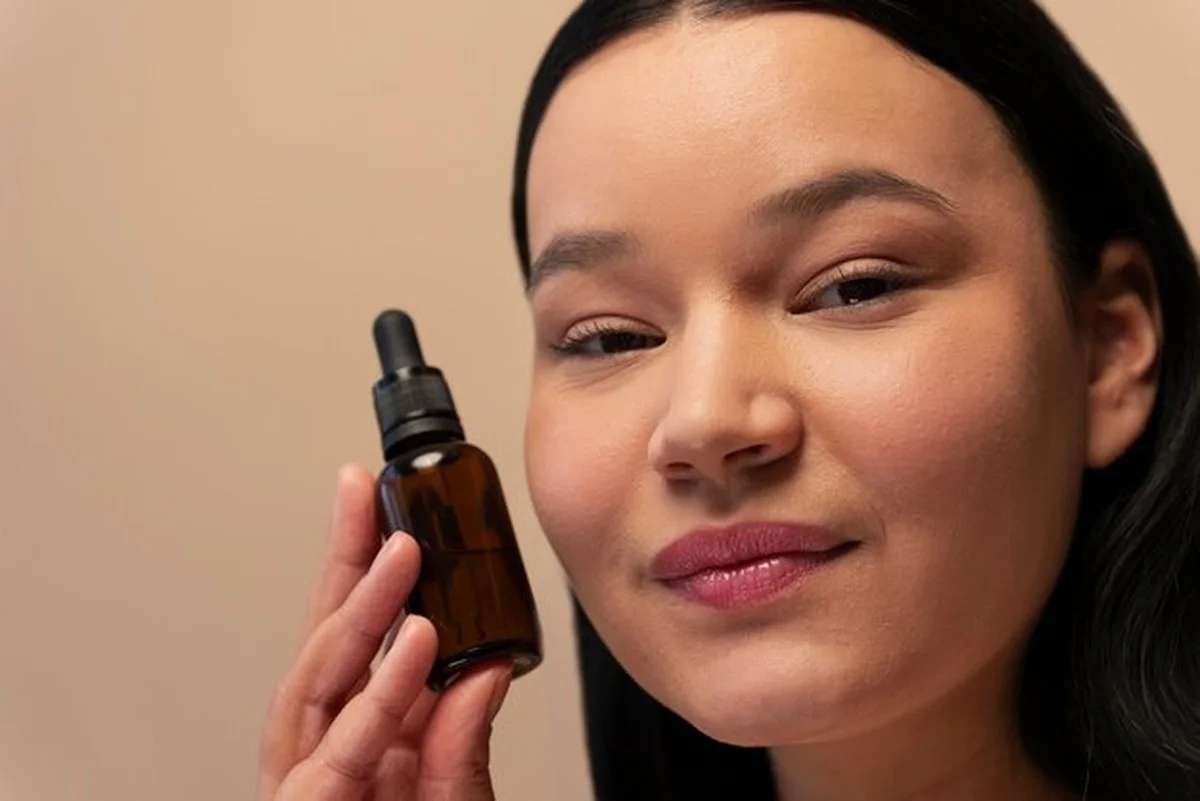 Dermatologové jsou překvapeni: Obyčejná česká potravina, která zabraňuje suché zimní pleti