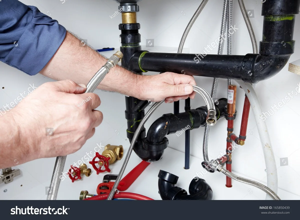 Instalatéři prosí: Nikdy nevylévejte tento olej do odpadu - image 1