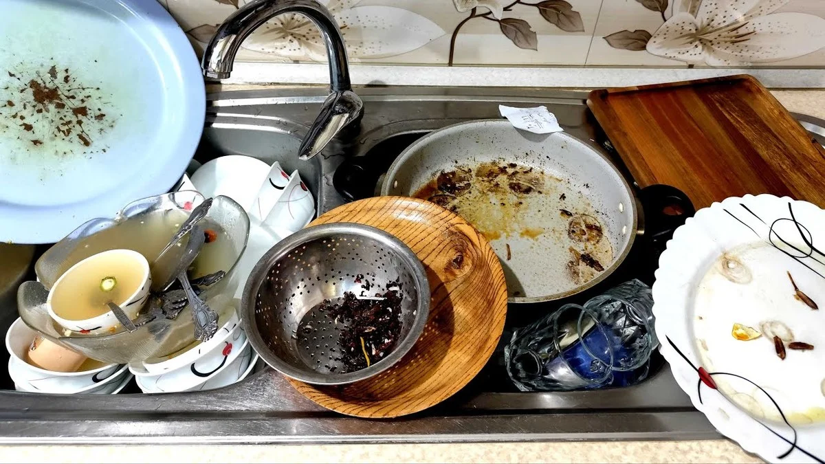Vložte citronovou kůru do myčky: Nádobí bude zářit jako nikdy předtím. - image 1