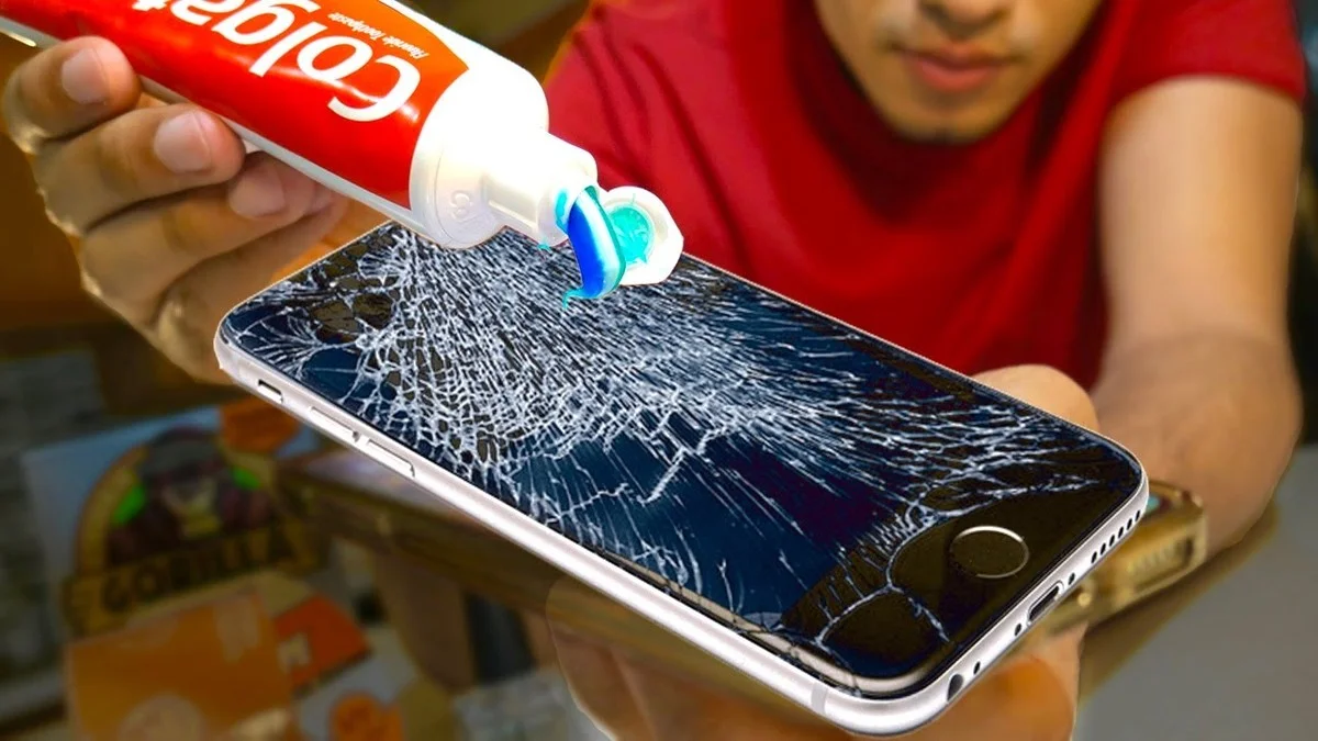 Zubní pasta odstraní škrábance z mobilu: Technika, kterou výrobci zatajují. - image 1