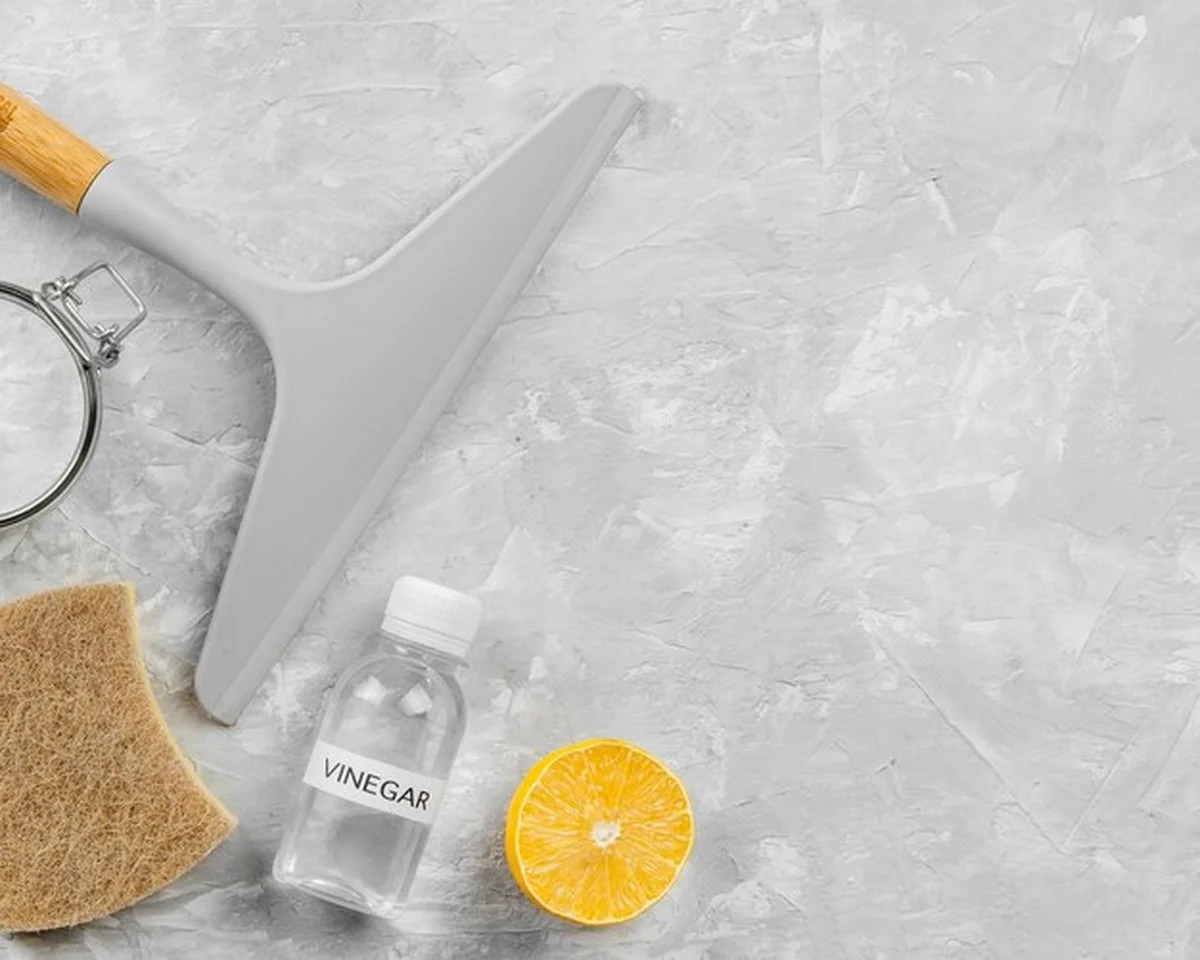 Bleskový úklid po Vánocích: metoda 15 minut, která udělá váš domov dokonale čistý