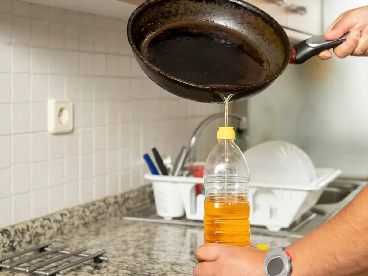 Instalatéři vás prosí: nikdy nelijte tento olej do odpadu. - image 1